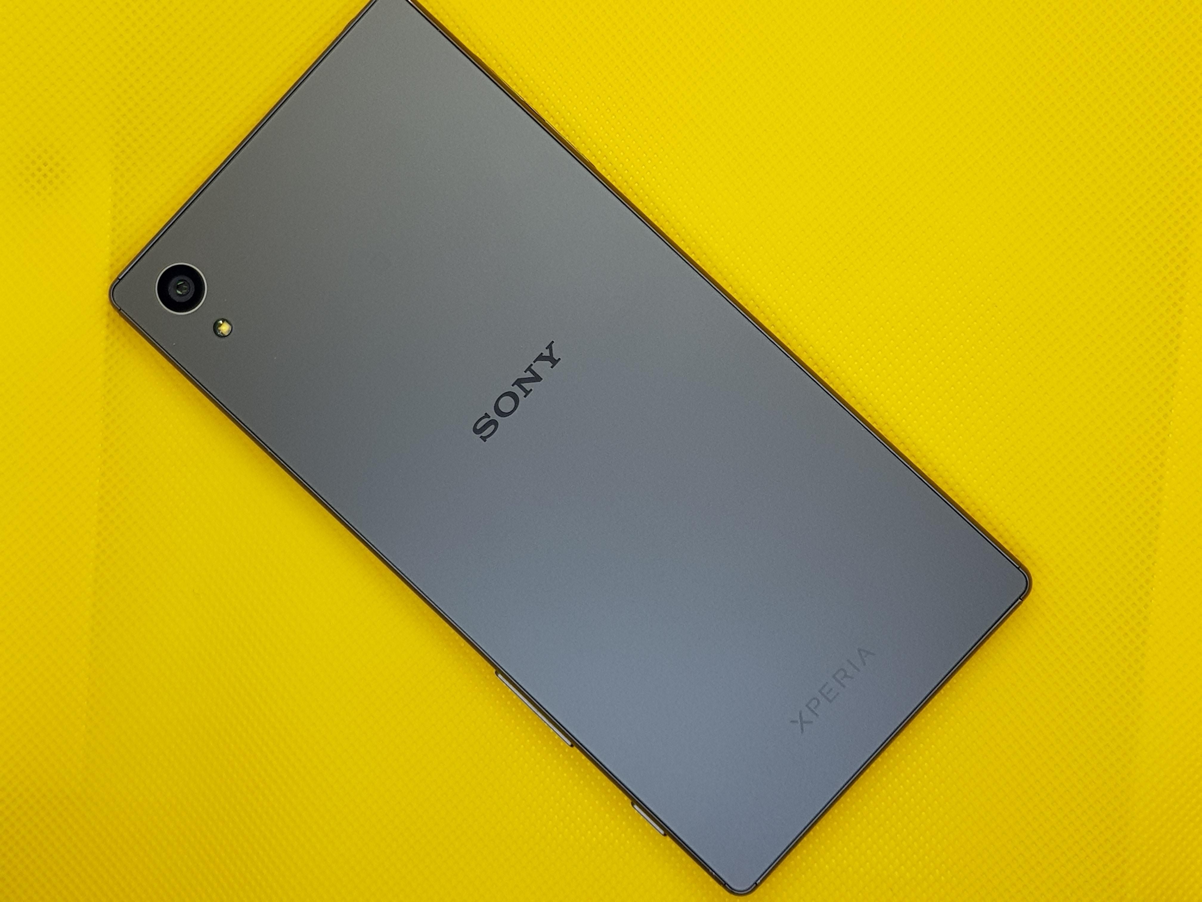 Sony невдовзі може презентувати перший безрамковий смартфон компанії