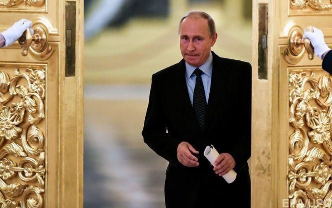 Charlie Hebdo випустив "криваву" карикатуру на Путіна на обкладинці журналу Charlie Hebdo випустив "криваву" карикатуру на Путіна на обкладинці журналу