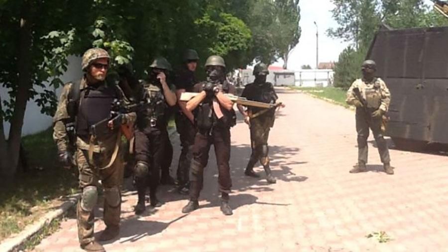 Годовщина освобождения Мариуполя: Порошенко поздравил украинцев Годовщина освобождения Мариуполя: Порошенко поздравил украинцев