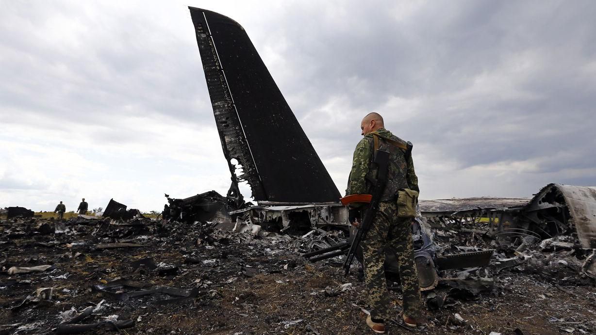 Терористи розстрілювали ІЛ-76 без шансу вижити, – журналіст згадав про трагедію збитого літака