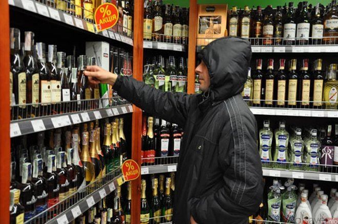 Киевсовет собирается запретить ночную продажу алкоголя в столице