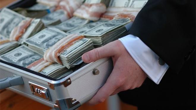 Хто доклав руку до скандальної норми Антикорсуду, яка обурила громадських активістів Хто доклав руку до скандальної норми Антикорсуду, яка обурила громадських активістів