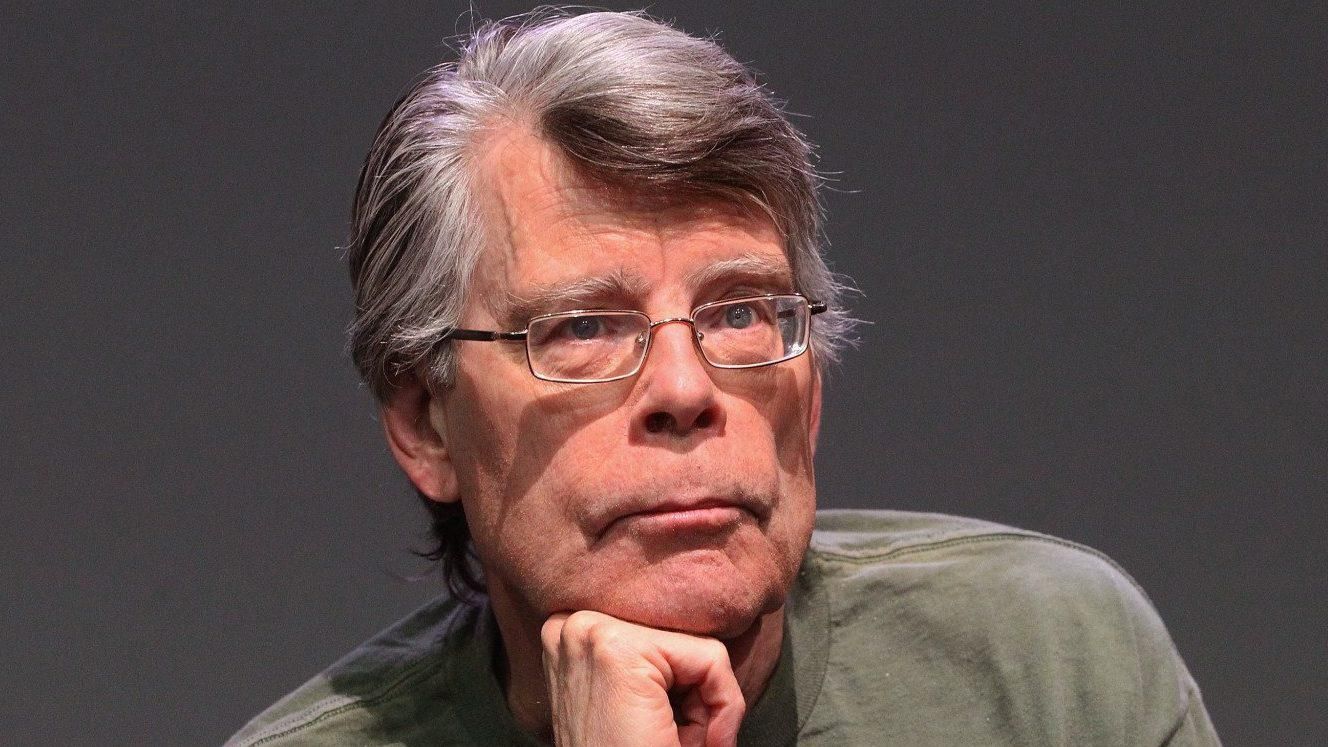 Американский писатель Стивен Кинг призвал поддержать Сенцова Американский писатель Стивен Кинг призвал поддержать Сенцова