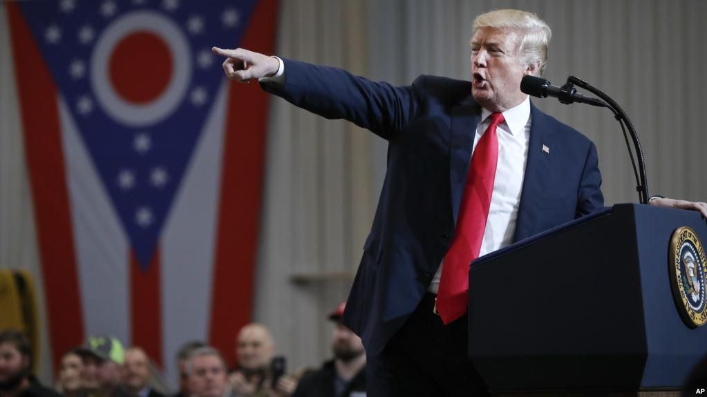 Трамп схвалив введення мит на товари з Китаю, – ЗМІ Трамп схвалив введення мит на товари з Китаю, – ЗМІ