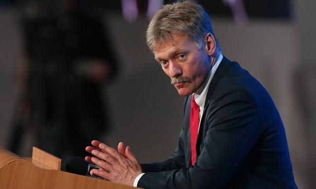 У Путіна відмовились відповідати, чому до Сенцова не пускають українського омбудсмена У Путіна відмовились відповідати, чому до Сенцова не пускають українського омбудсмена