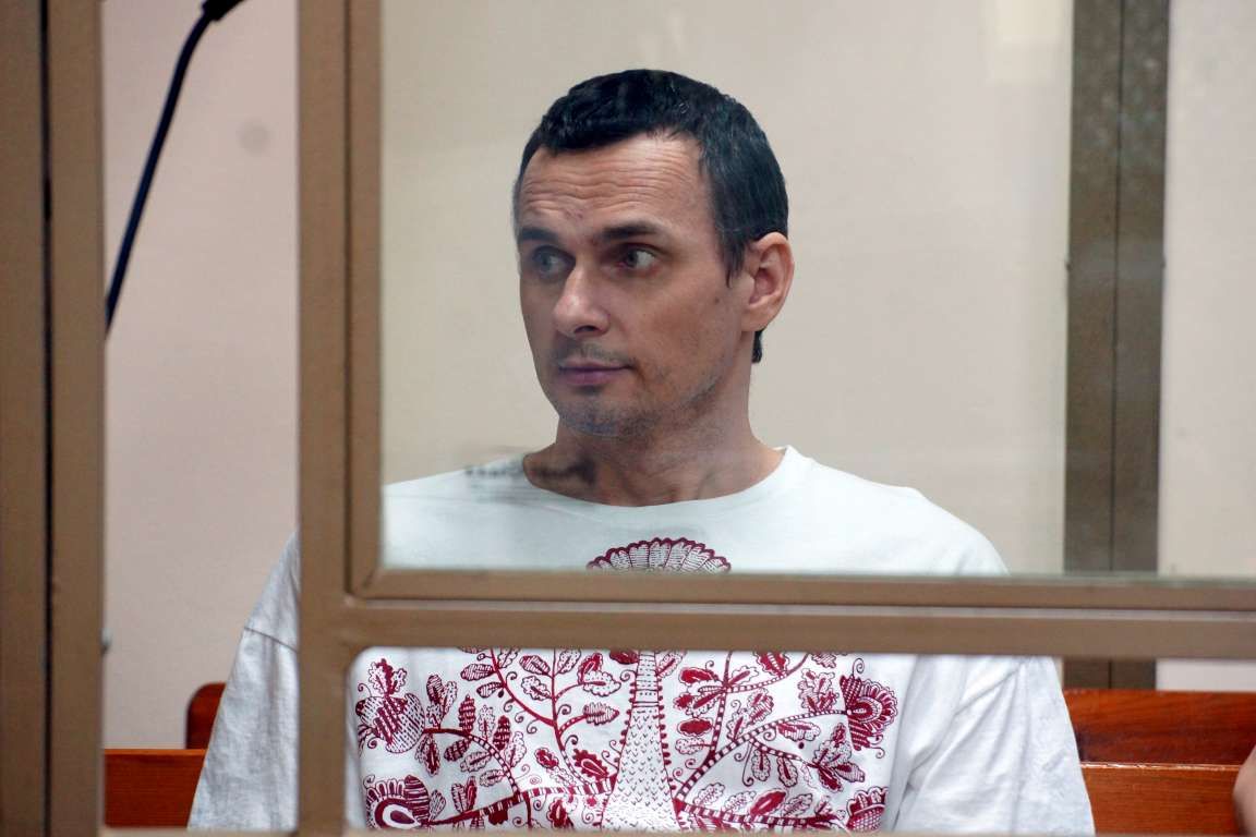 Сенцова в реанимацию не доставляли, он продолжает голодовку, – адвокат Сенцова в реанимацию не доставляли, он продолжает голодовку, – адвокат