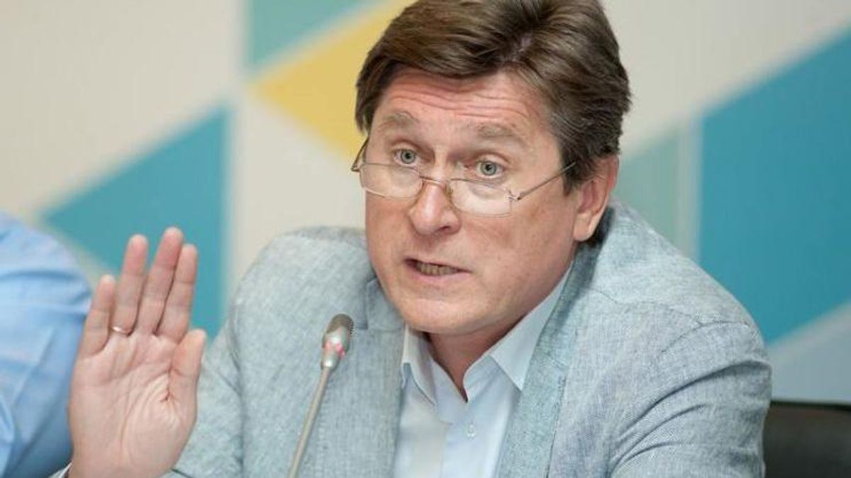 Експерт пояснив, коли і за яких умов бізнесмени починають вкладати гроші у рейтинги кандидатів Експерт пояснив, коли і за яких умов бізнесмени починають вкладати гроші у рейтинги кандидатів