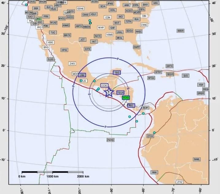 Через радісні стрибки вболівальників у Мексиці зафіксували "штучний" землетрус Через радісні стрибки вболівальників у Мексиці зафіксували "штучний" землетрус