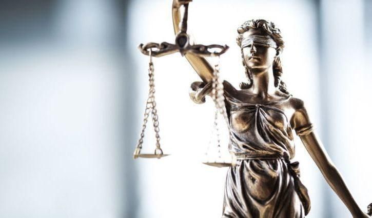 Закон про Антикорупційний суд: депутати БПП звинуватили активістів у появі скандальної правки Закон про Антикорупційний суд: депутати БПП звинуватили активістів у появі скандальної правки