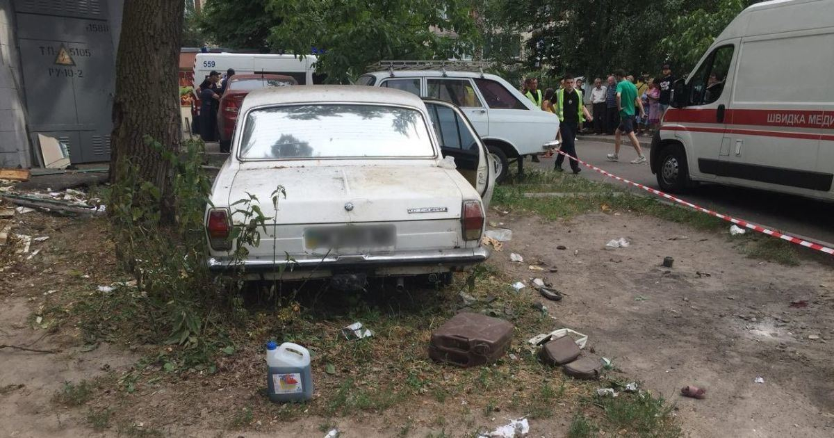 Спасают зрение мальчику: в больнице рассказали о состоянии детей, пострадавших от взрыва в авто