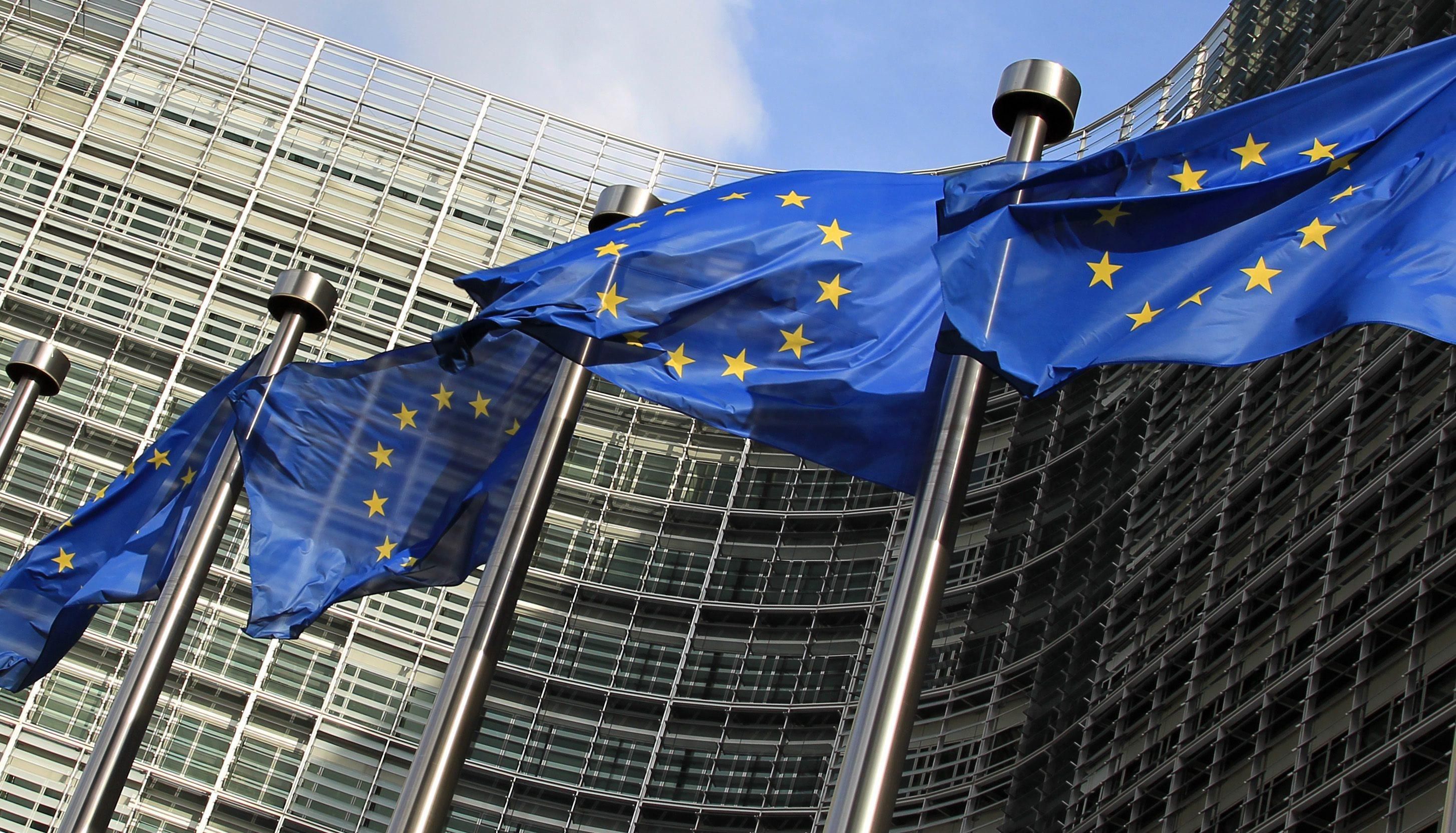 ЕС ввели меры в ответ на принятые пошлины США