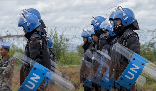 Введення миротворців ООН на Донбас: Порошенко озвучив сценарій України