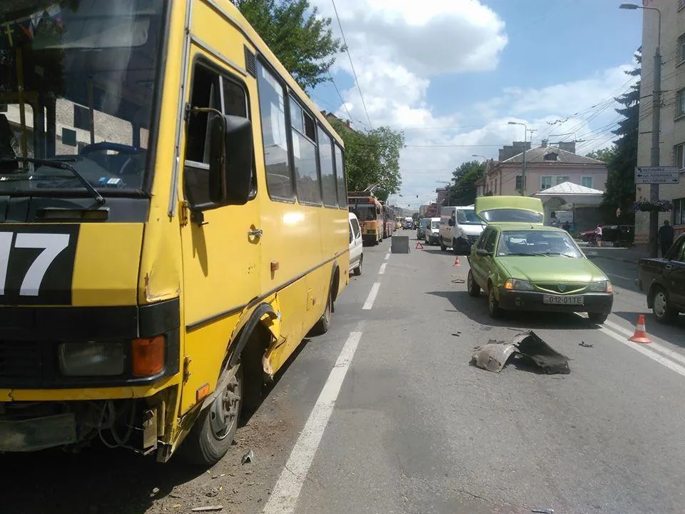 ДТП у центрі Тернополя ДТП у центрі Тернополя