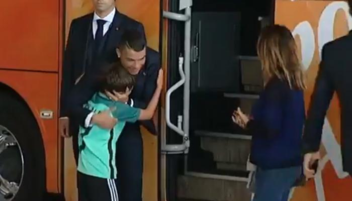 Роналду вразив мережу вчинком на ЧС-2018: зворушливе відео Роналду вразив мережу вчинком на ЧС-2018: зворушливе відео