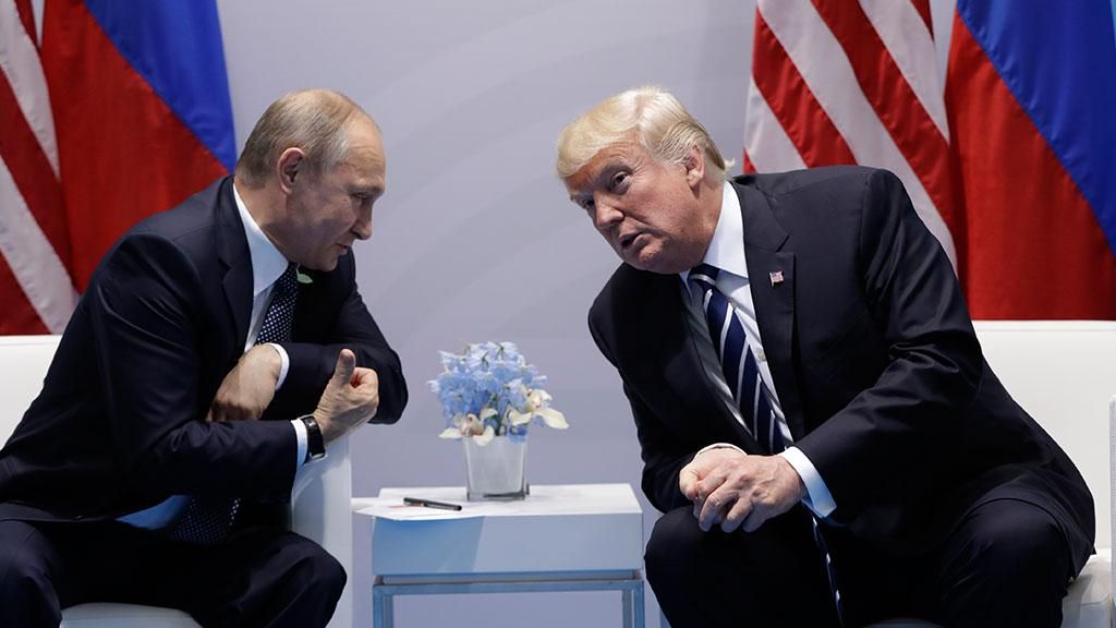 Радник Трампа збирається до Росії: обговорюватиме зустріч американського президента з Путіним