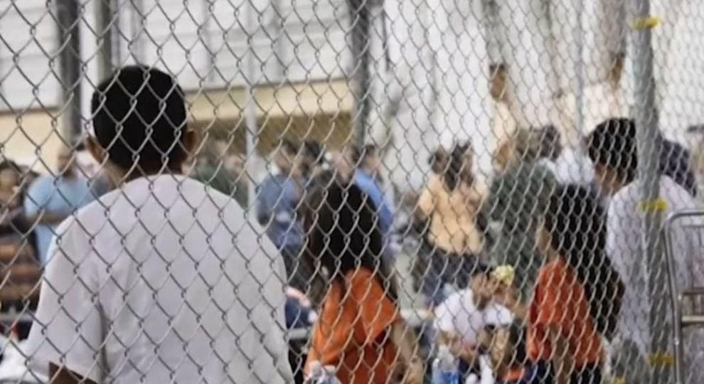 У США хочуть розмістити 20 тисяч дітей-мігрантів на військових базах, – NYT У США хочуть розмістити 20 тисяч дітей-мігрантів на військових базах, – NYT