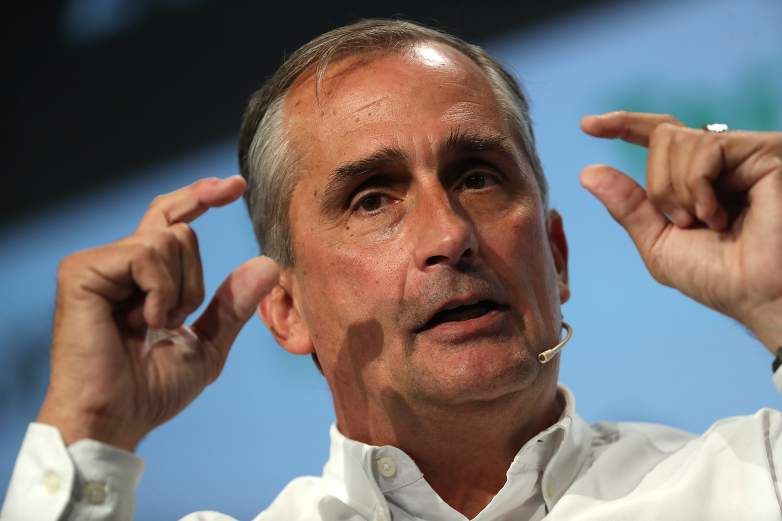 Глава Intel подал в отставку из-за служебного романа Глава Intel подал в отставку из-за служебного романа