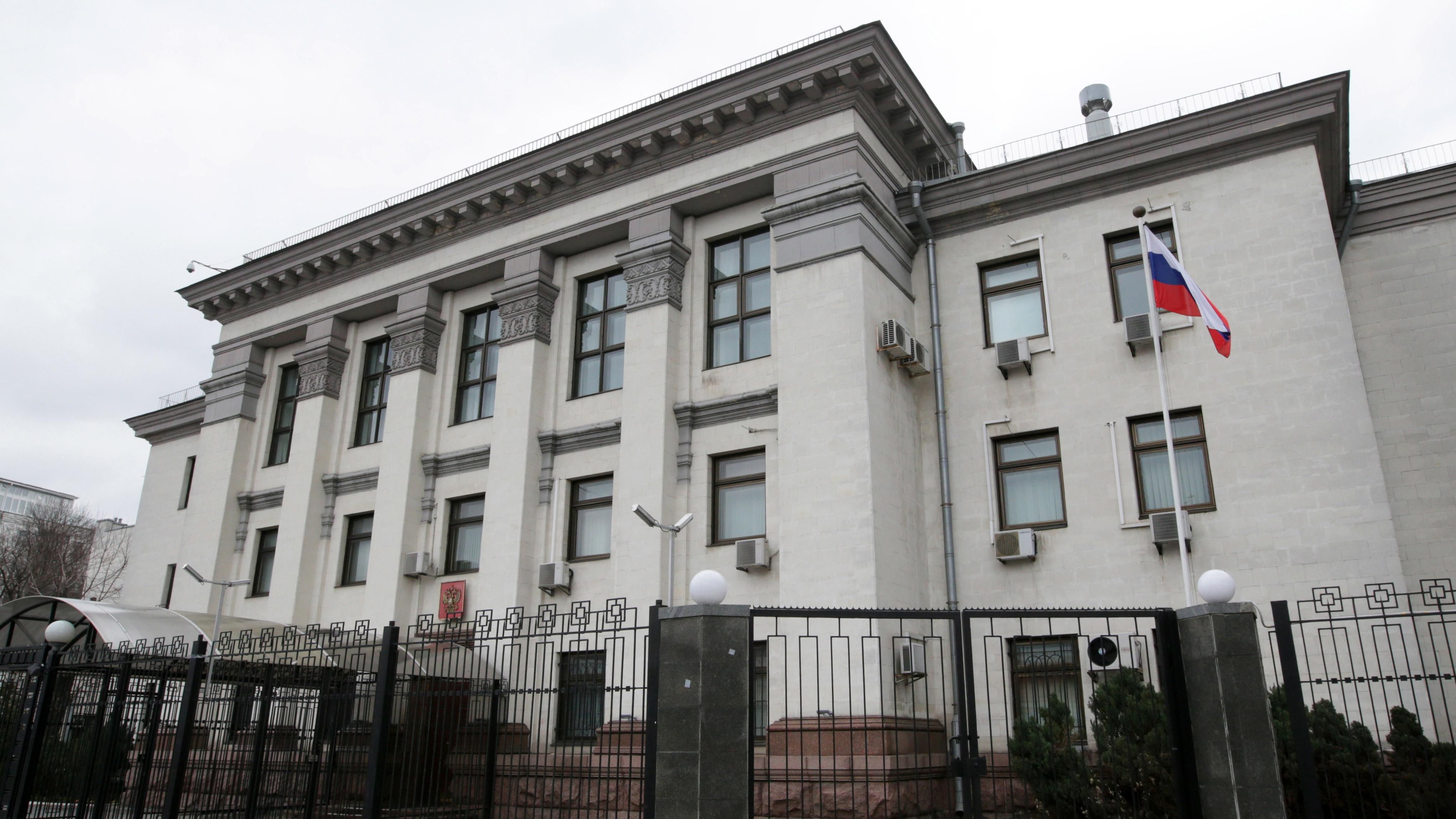 Активісти вимагали повернути в'язнів Кремля під  консульством Росії