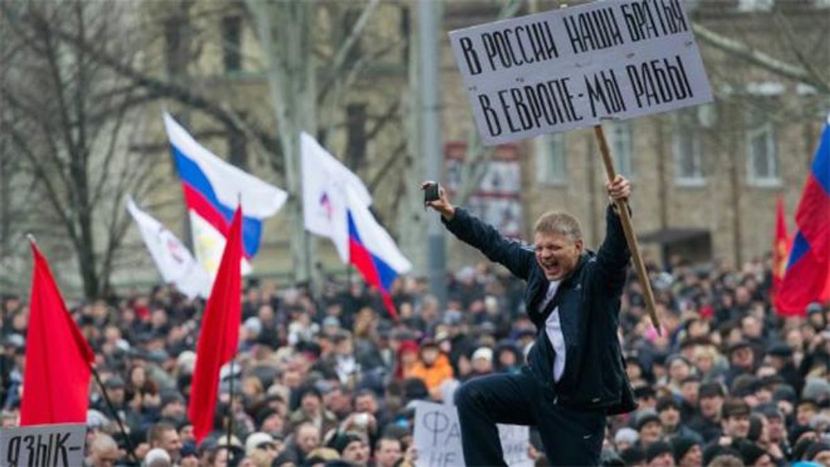 Замість українців і татар: як Путін заселяє окупований Крим жителями Сибіру і Рязані Замість українців і татар: як Путін заселяє окупований Крим жителями Сибіру і Рязані