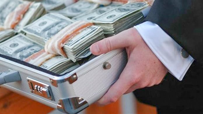 Двум братьям одиозного Каськива сообщили о подозрении в хищении средств Двум братьям одиозного Каськива сообщили о подозрении в хищении средств