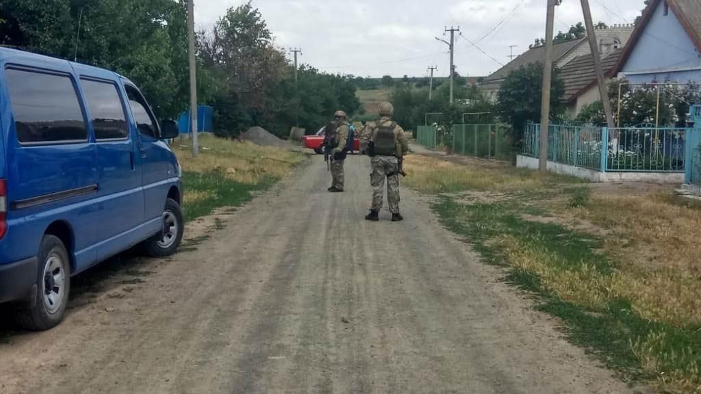 Спецоперація зі стріляниною та кинутою гранатою на Одещині: з'явилися деталі 