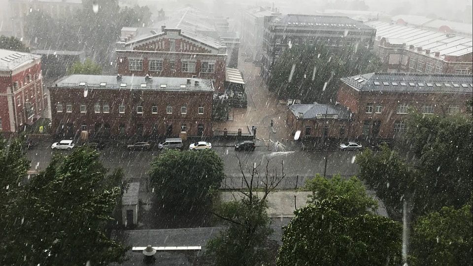 Москву атакувала божевільна негода: фото, відео Москву атакувала божевільна негода: фото, відео