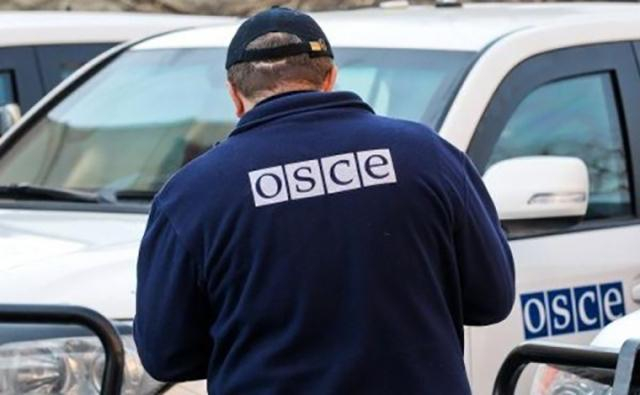 Пьяный боевик заставил наблюдателей ОБСЕ ехать по дороге с минами