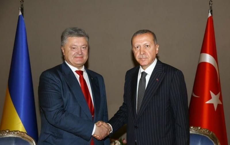 "Україна налаштована на взаємодію": Петро Порошенко привітав Ердогана з перемогою