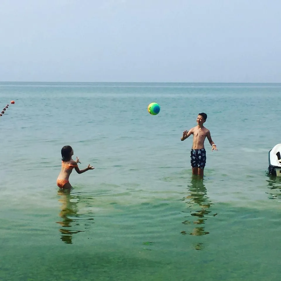 Відпочинок у Лазурному Відпочинок у Лазурному