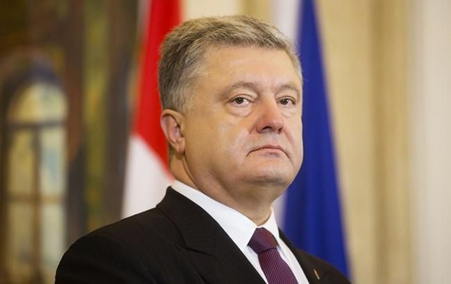 "Гра" щодо Антикорупційного суду може погано закінчитися для Порошенка, – Le Figaro "Гра" щодо Антикорупційного суду може погано закінчитися для Порошенка, – Le Figaro