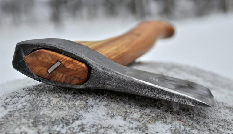 В Запорожье лейтенант избил топором солдата: СМИ назвали неожиданную причину В Запорожье лейтенант избил топором солдата: СМИ назвали неожиданную причину