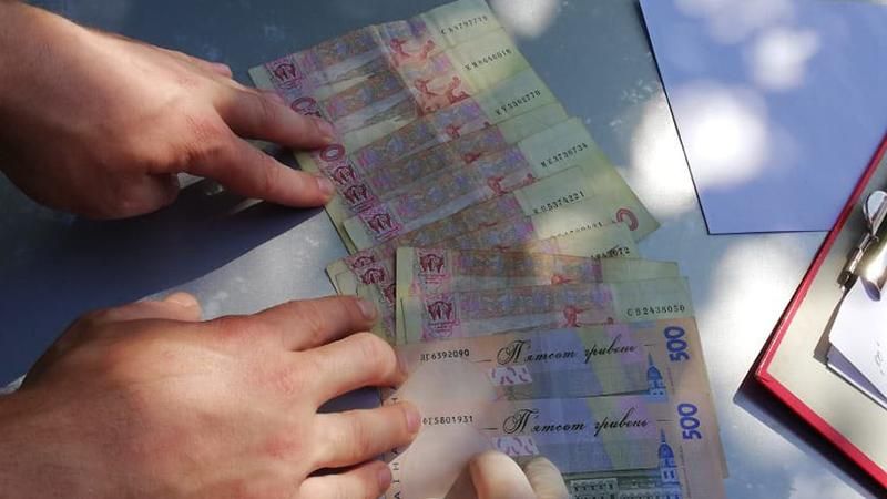 Чиновника "Укроборонпрома" поймали на взятке Чиновника "Укроборонпрома" поймали на взятке