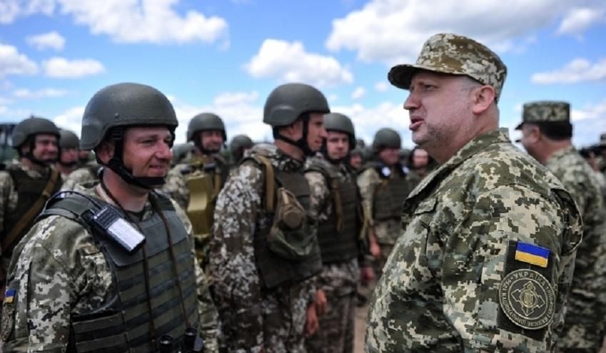 Турчинов назвав запоруку успіху захисту України при масштабному конфлікті