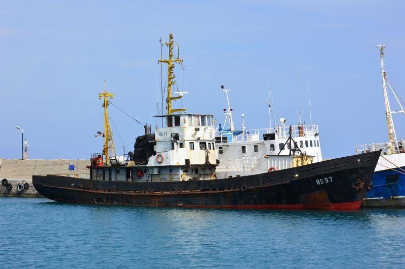 В Украину вернулись 6 моряков с задержанного полтора года назад в Греции судна