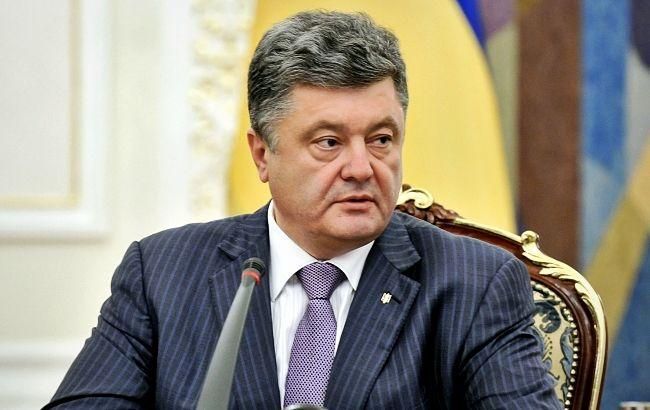 Общественные организации подали в суд на Порошенко Общественные организации подали в суд на Порошенко