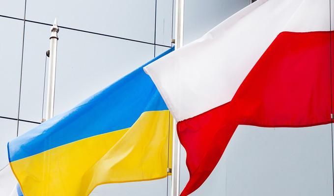 Эксперт объяснил, опасен ли для украинцев польский закон о "бандеризме" Эксперт объяснил, опасен ли для украинцев польский закон о "бандеризме"