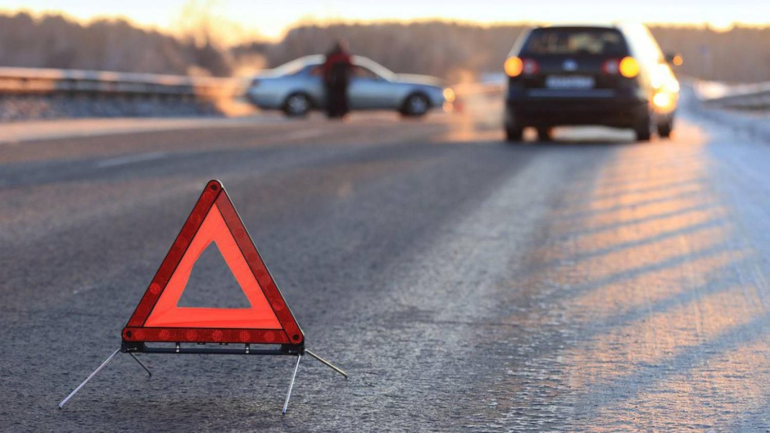 Ужасное ДТП в Киеве: авто влетело в маршрутку (фото и видео)