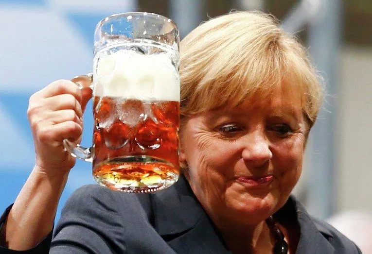 Ангела Меркель і пиво