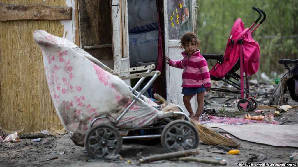 За офіційною статистикою, в Україні проживає нині близько 47,5 тисяч ромів За офіційною статистикою, в Україні проживає нині близько 47,5 тисяч ромів