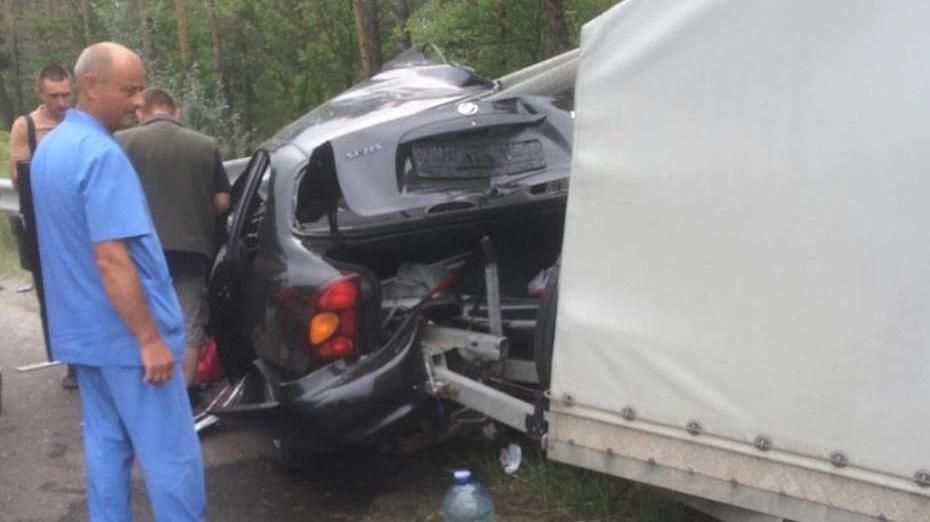 На трассе Киев – Харьков произошло жуткое смертельное ДТП: фото 18+ На трассе Киев – Харьков произошло жуткое смертельное ДТП: фото 18+