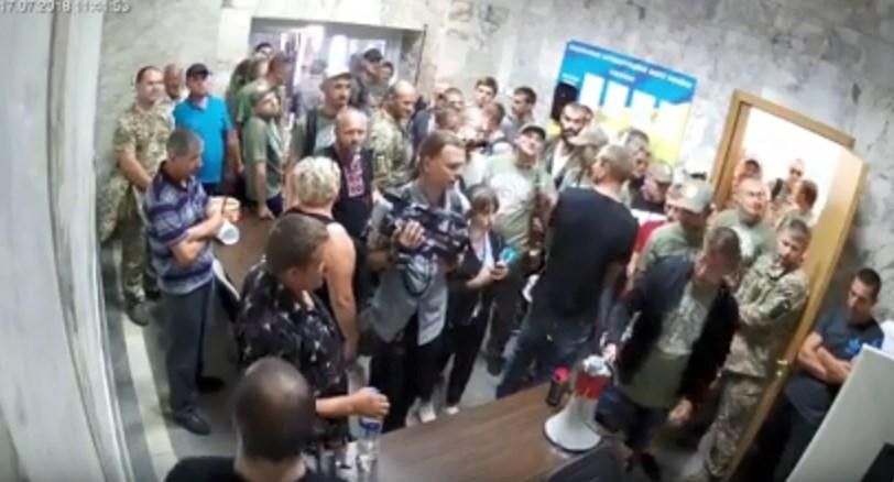 Зв'язки з Дейдеєм і бездіяльність поліції: у НАБУ прокоментували ранковий погром у бюро