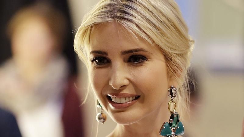 Іванка Трамп засвітила стильний літній образ під час офіційної поїздки: фото