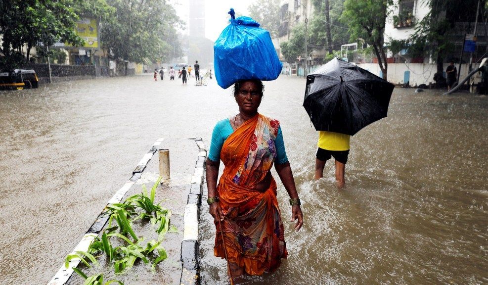 Потужні сезонні дощі в Індії вже забрали життя 511 людей