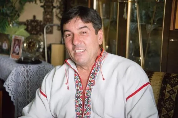 Депутат із фракції Депутат із фракції