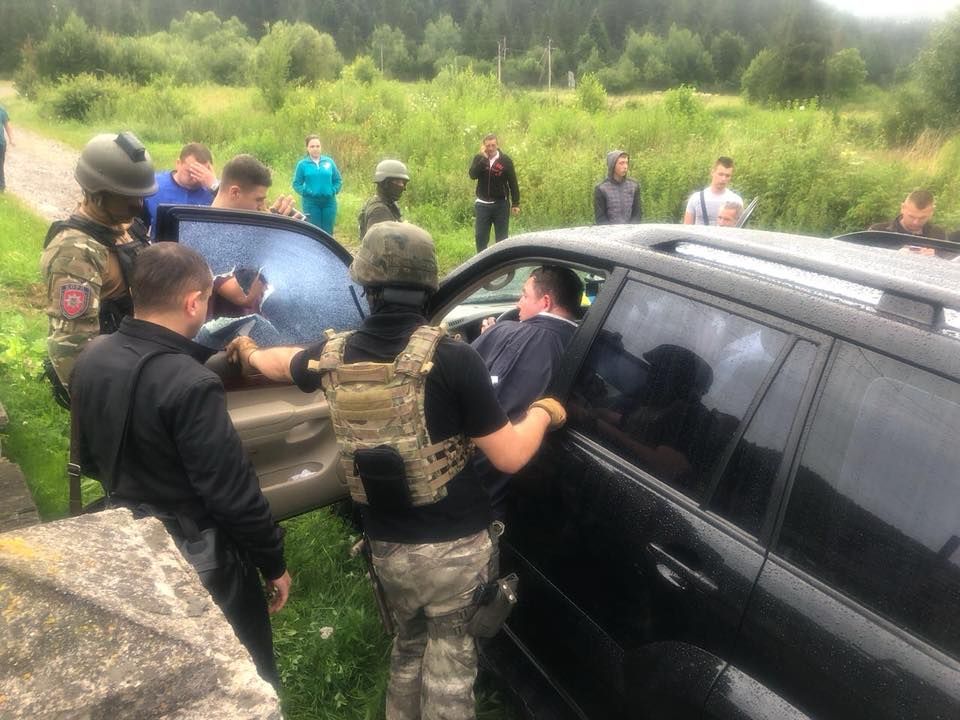 На Львовщине задержали одного из градоначальников: фото