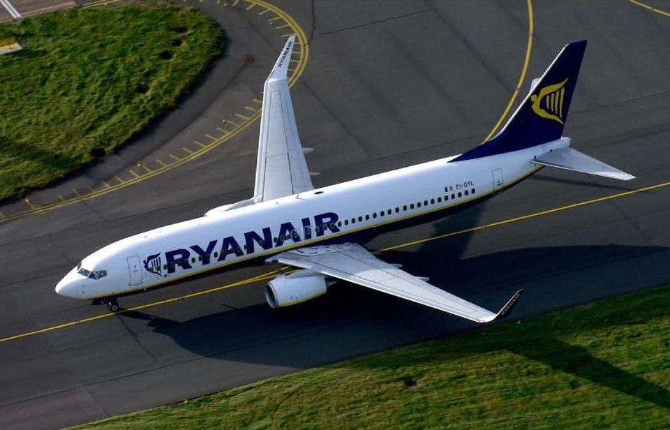 Ryanair отменил рейсы из трех стран Европы из-за забастовки бортпроводников