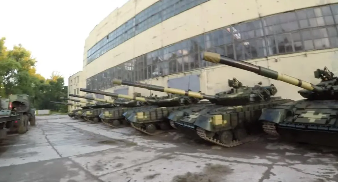 Відеоблогери проникли на закритий склад Харківського бронетанкового заводу