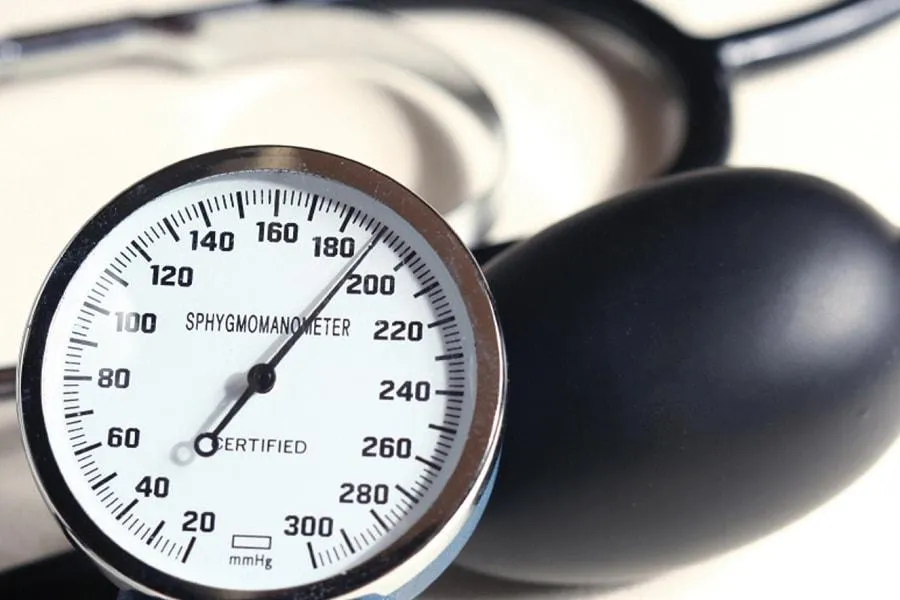 5 поширених міфів про високий тиск