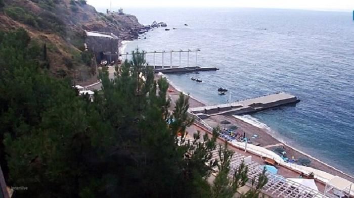 "Туристична" Ялта: у мережі оприлюднили промовисті фото з веб-камер курорту "Туристична" Ялта: у мережі оприлюднили промовисті фото з веб-камер курорту