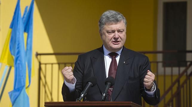 Порошенко назвав потужну зброю, яку незабаром отримають ЗСУ Порошенко назвав потужну зброю, яку незабаром отримають ЗСУ
